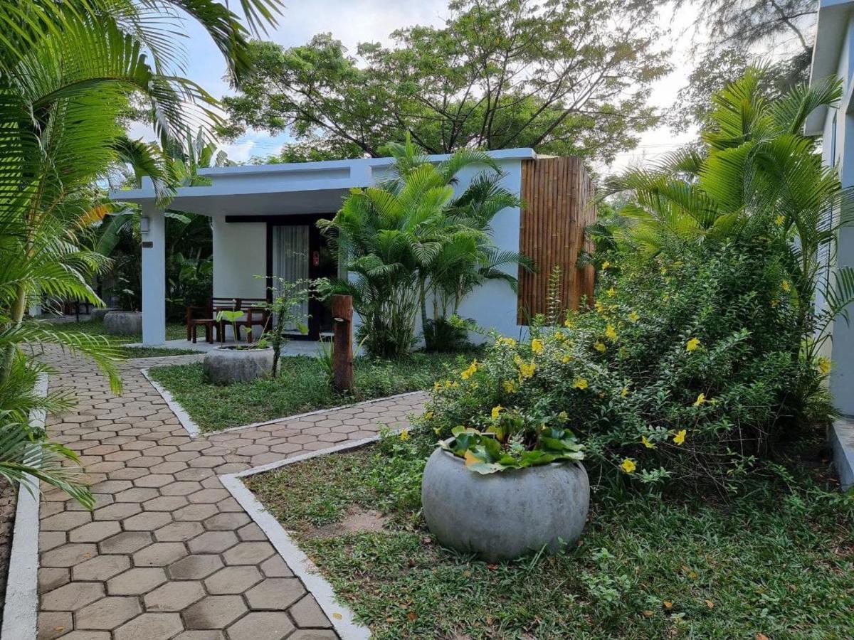 Sahaa Beach Resort Sihanoukville Exterior photo